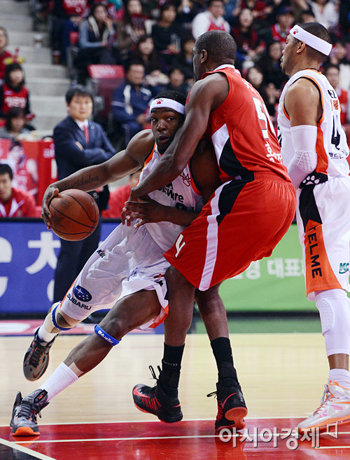 [포토] 카스토 '키브웨, 너의 품은 참 따뜻하구나'