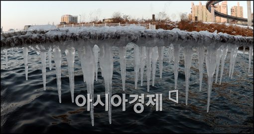 [날씨]최고 한파, 서울 아침 영하16도..서해안 많은 눈