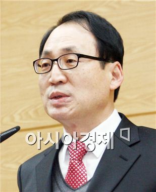 윤승중 장흥부군수 취임