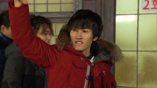 슈주 은혁, 나이트 무대 점령 '8090 복고부터 셔플 댄스까지'