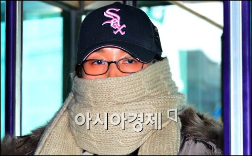[포토]가려진 의혹, 국정원 여직원 재소환