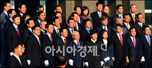 [포토]인수위원들과 기념사진 촬영 하는 박근혜 당선인