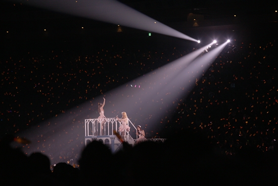 [포토]카라 '일본팬 여러분 안녕하세요!'