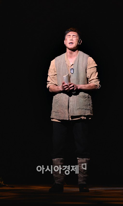 [포토]정태우 '아버지 이젠 울지 않을게요'