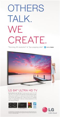 LG전자가 미국 주요 일간지에 84인치 울트라HD TV 광고를 게재하며 마케팅에 나서 눈길을 끌고 있다. 