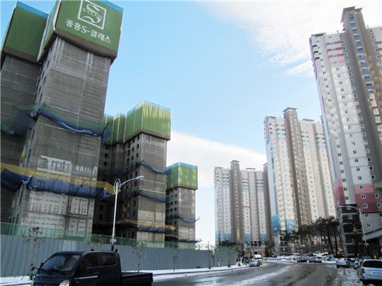 순천 신대지구 중흥 S클래스 입주자 ‘고립된 생활’