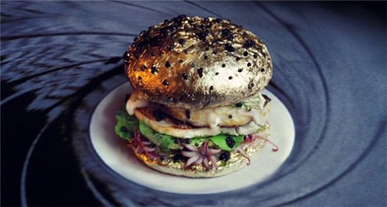 '아이스크림 버거' 맛은 어떨까?