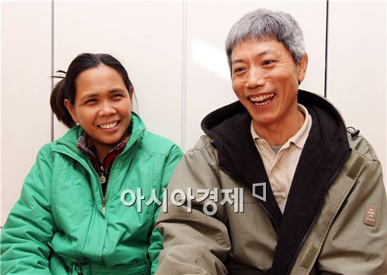 단란한 김주성씨 부부 