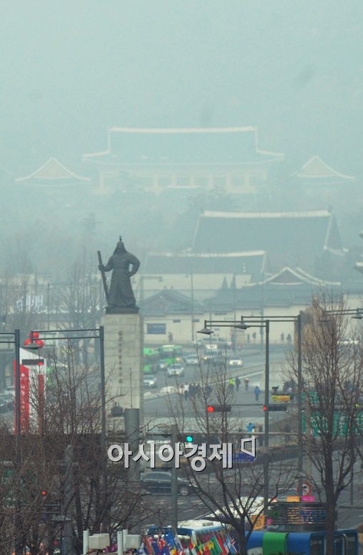 [포토]청와대를 가린 안개 