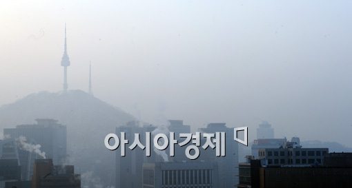 [포토]연무 깔린 서울 