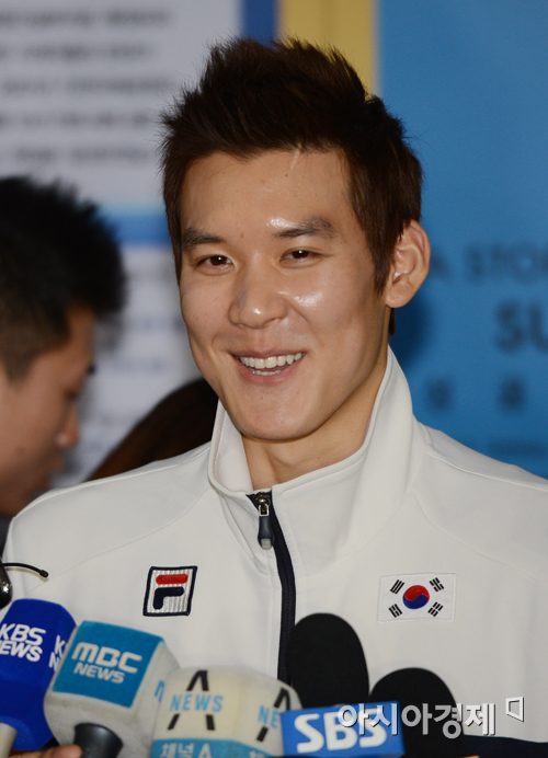 [포토] 호주로 전지훈련 떠나는 박태환