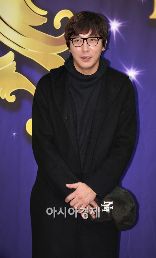 [포토]탁재훈 '다소곳한 포즈(?)'