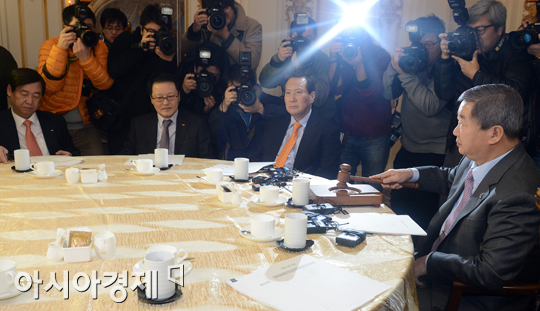 '10구단' KT, 가입금 30억원 배경은?