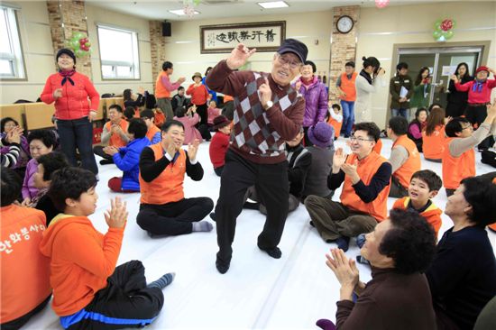 한화, 독거 어르신 대상 봉사활동 개최