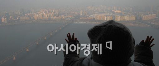 [포토]여전히 아득한 서울 하늘 