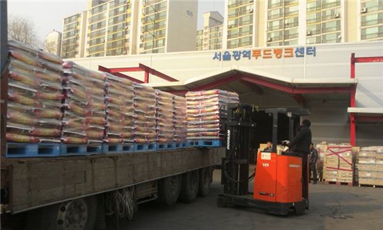 익명의 기부자가 서울시에 보낸 쌀 1000포대 