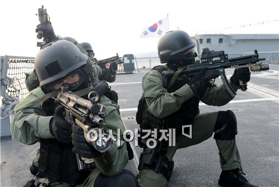 '바다의 최강자' 해군 특수전여단