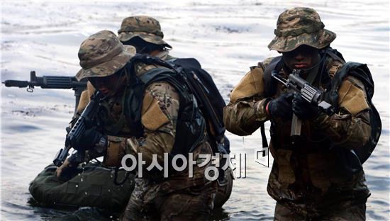 '바다의 최강자' 해군 특수전여단