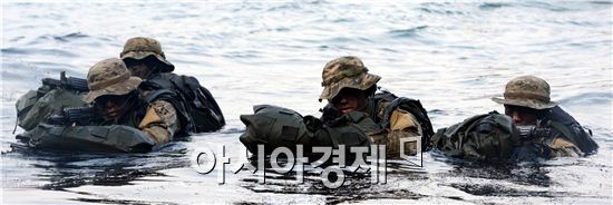 '바다의 최강자' 해군 특수전여단
