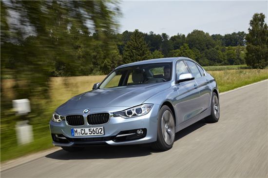 BMW, 320d xDrive·하이브리드 2종 출시