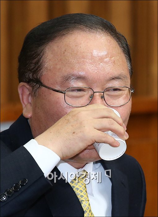 [포토]‘계속 나오는 의혹들··· 속타네’