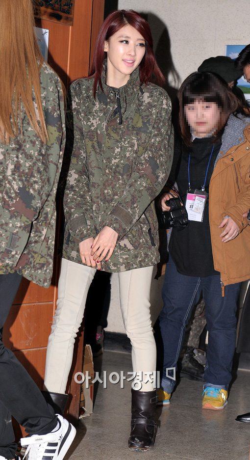 [포토]나인뮤지스 현아, 눈에 띄는 '자주빛헤어'