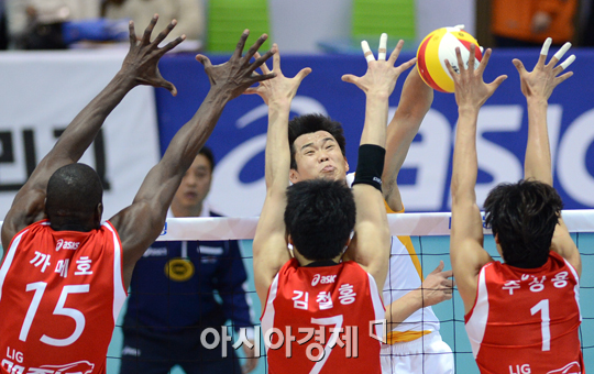 [포토] 서재덕 '블로킹을 뚫어라'