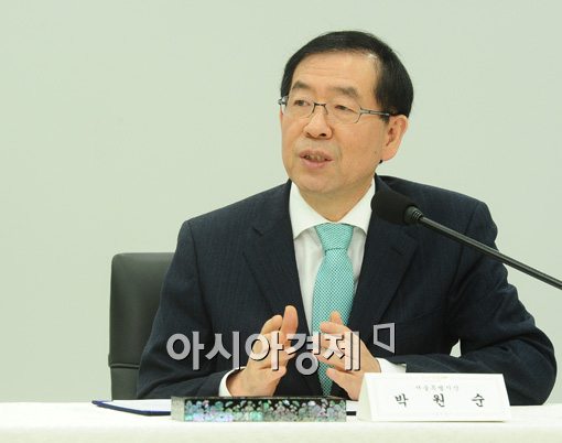 [포토]다문화가족 지원사업 협약식에 참석한 박원순 시장 