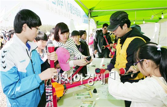 우주로의 꿈과 희망 ‘2013 고흥우주항공축제’ 개최!