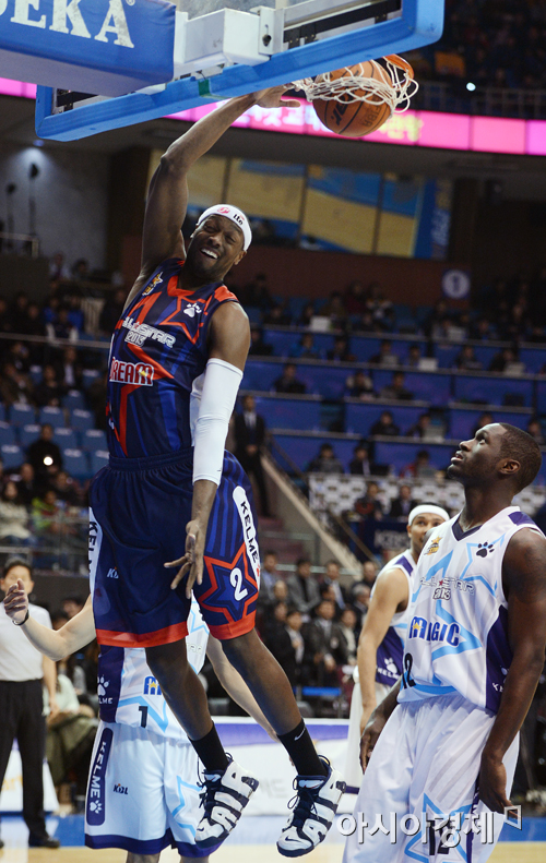 [포토] 로드 벤슨 '강력 덩크슛'