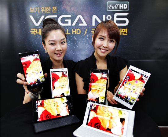 [포토]팬택, 국내 첫 풀HD폰 '베가 넘버6 풀HD' 공개