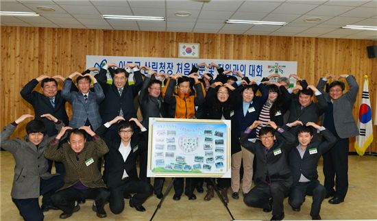 등산복차림에 전국 산림현장 찾은 이돈구 산림청장