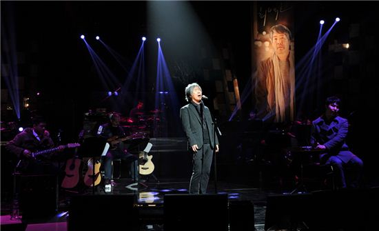 낭만 가객 최백호, 15년 만에 MBC 음악 프로그램 출연