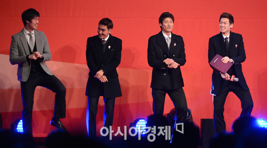 [포토] 말춤 추는 남자펜싱대표팀