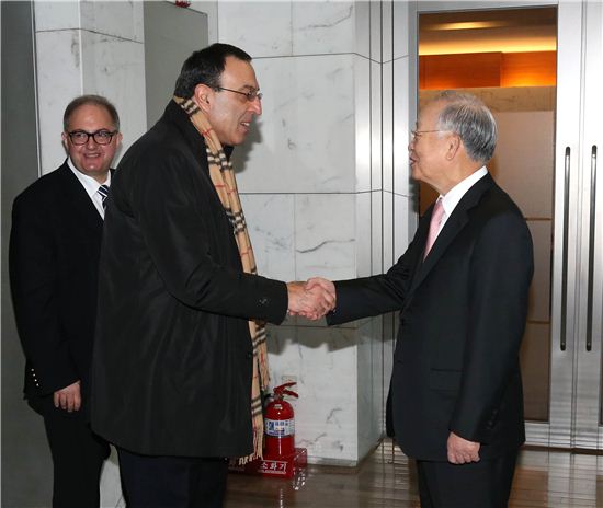 손경식 대한상의 회장, 불가리아 前 대통령 접견 