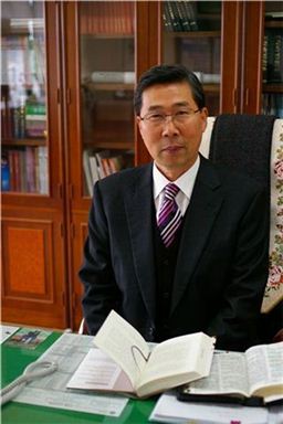 광주선광학교 김홍원 교장, 장학금 1000만원 기탁