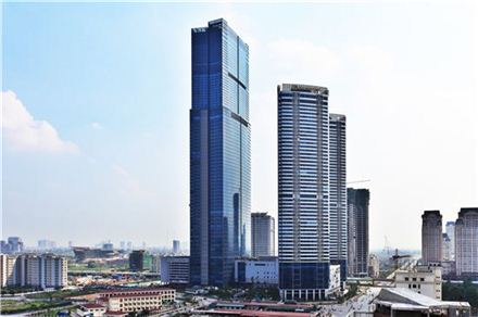 지난 29일 경남기업이 워크아웃을 신청했다. 경남기업은 베트남 최고층 빌딩인 랜드마크72 매각에 속도를 내 부족한 자금을 충당할 예정이다. 사진은 랜드마크72 모습이다.