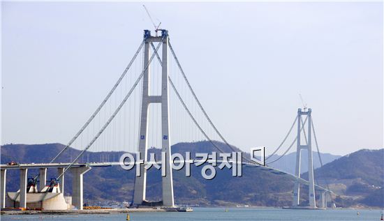 여수세계박람회 최대의 선물 ‘이순신 대교’ 완전 개통