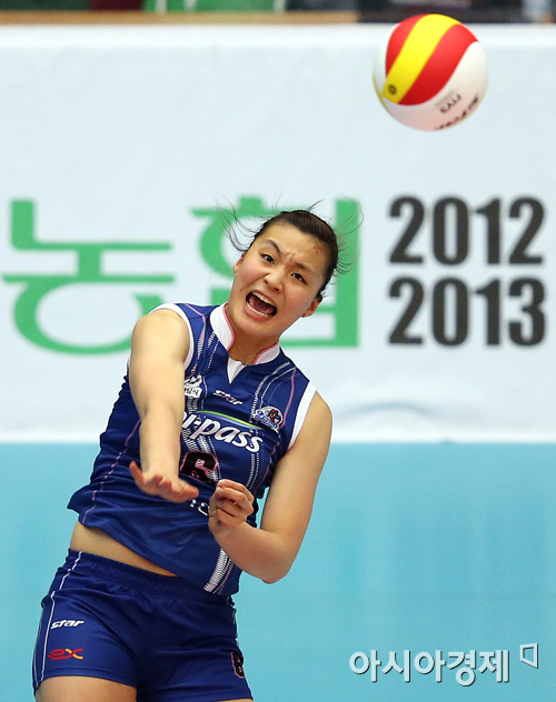 [포토] 표승주 '서브를 받아라'