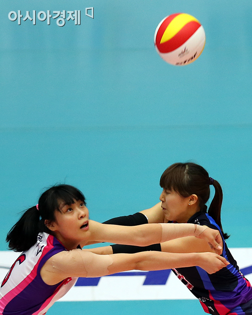 [포토] 주예나-김혜선 '공을 받아라'