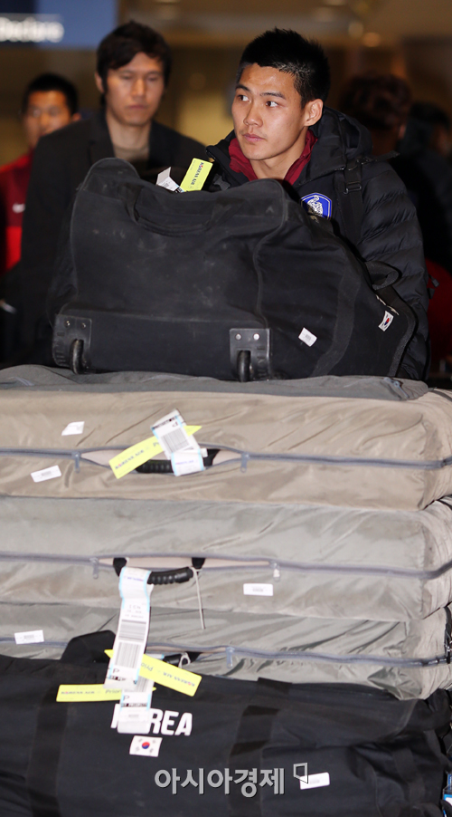 [포토] 최철순 '짐이 참 많죠'