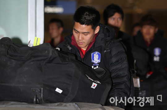 [포토] 고개숙인 축구국가대표팀 최철순