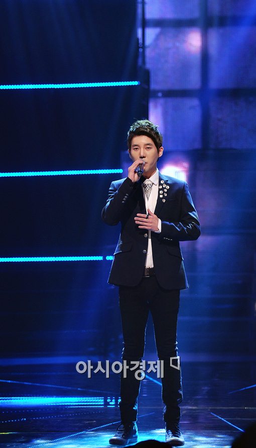 [포토]열창하는 신재