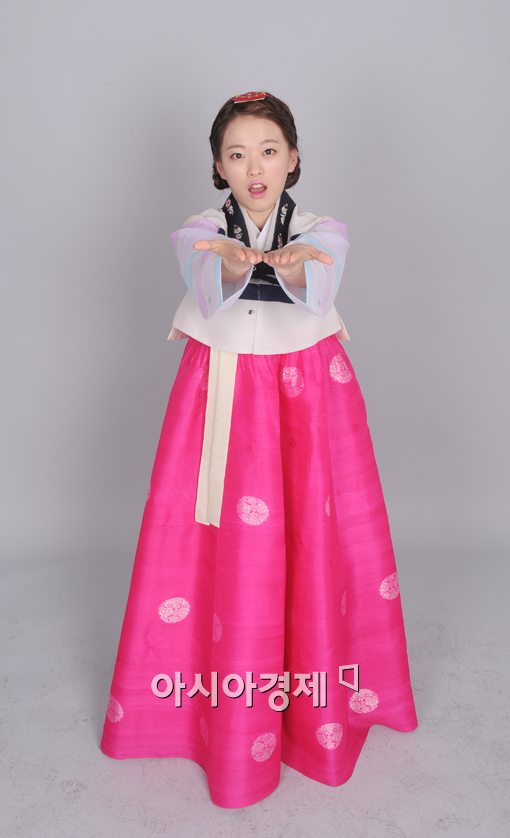 [헬로!계사년] 천우희 "올핸 '학생' 벗고 가슴 절절 '멜로'를··"