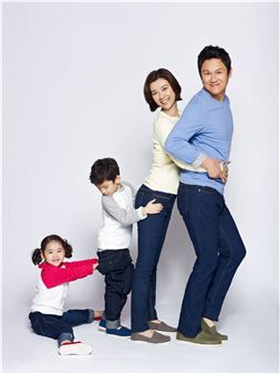 홈플러스 "플로렌스&프레드 청바지가 1만원대"