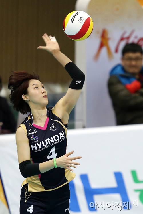 [포토] 황연주 '난 왼손잡이야~'