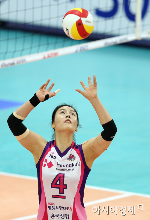 [포토] 김사니 '잘 올린 토스 하나 열 스파이크 안부럽다'