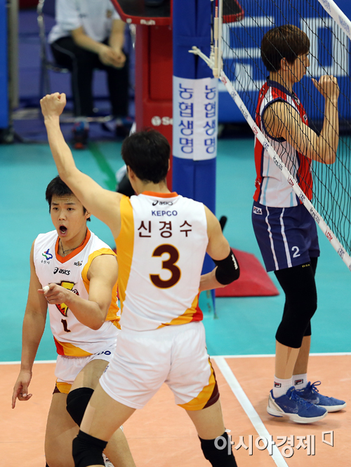 [포토] 서재덕 '보았나 나의 공격을'