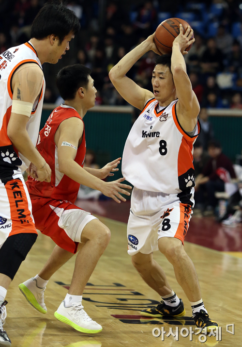 [포토] 정영삼 '(주)태수형, 좀 도와줘!'