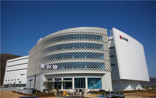 LG CNS 부산 데이터센터 전경